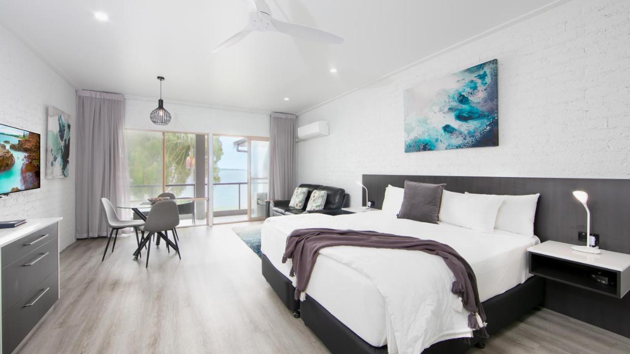 Moby Dick Waterfront Resort Motel Yamba Exterior foto