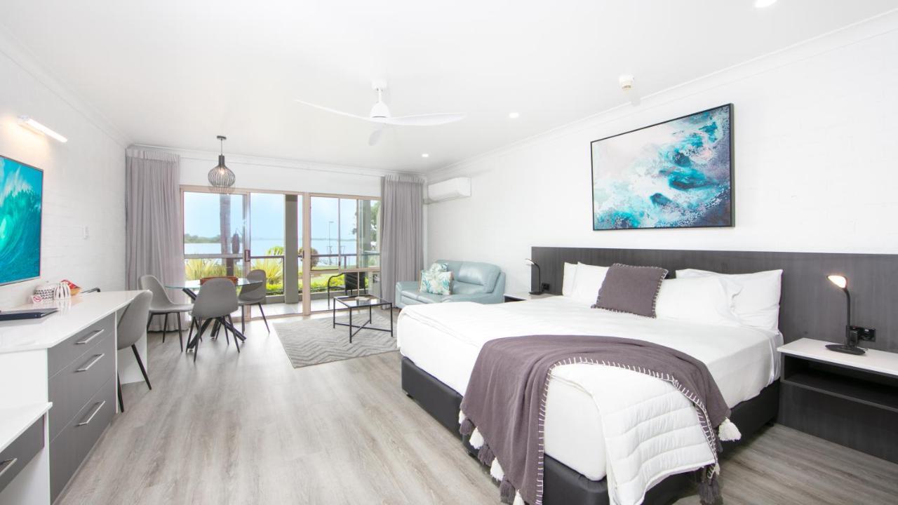 Moby Dick Waterfront Resort Motel Yamba Exterior foto