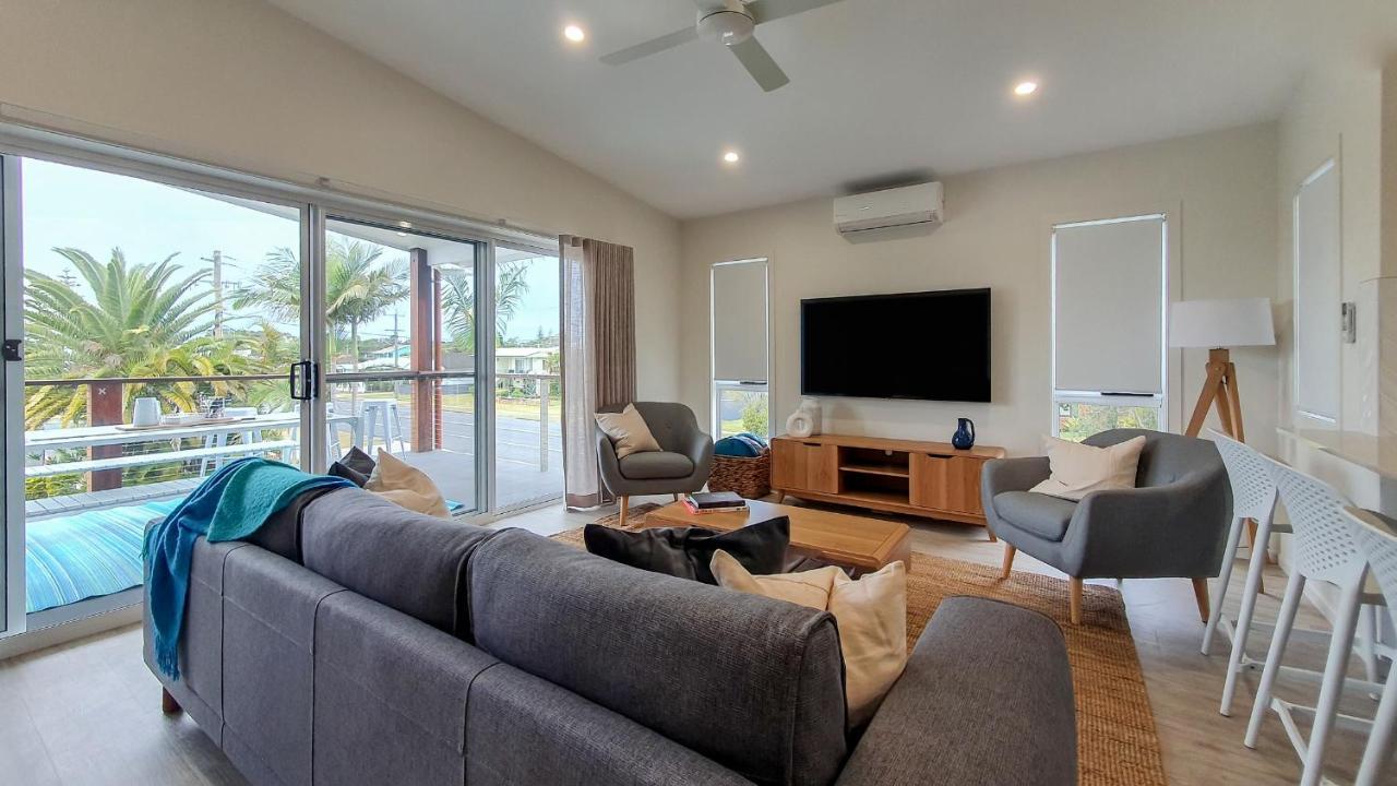 Moby Dick Waterfront Resort Motel Yamba Exterior foto