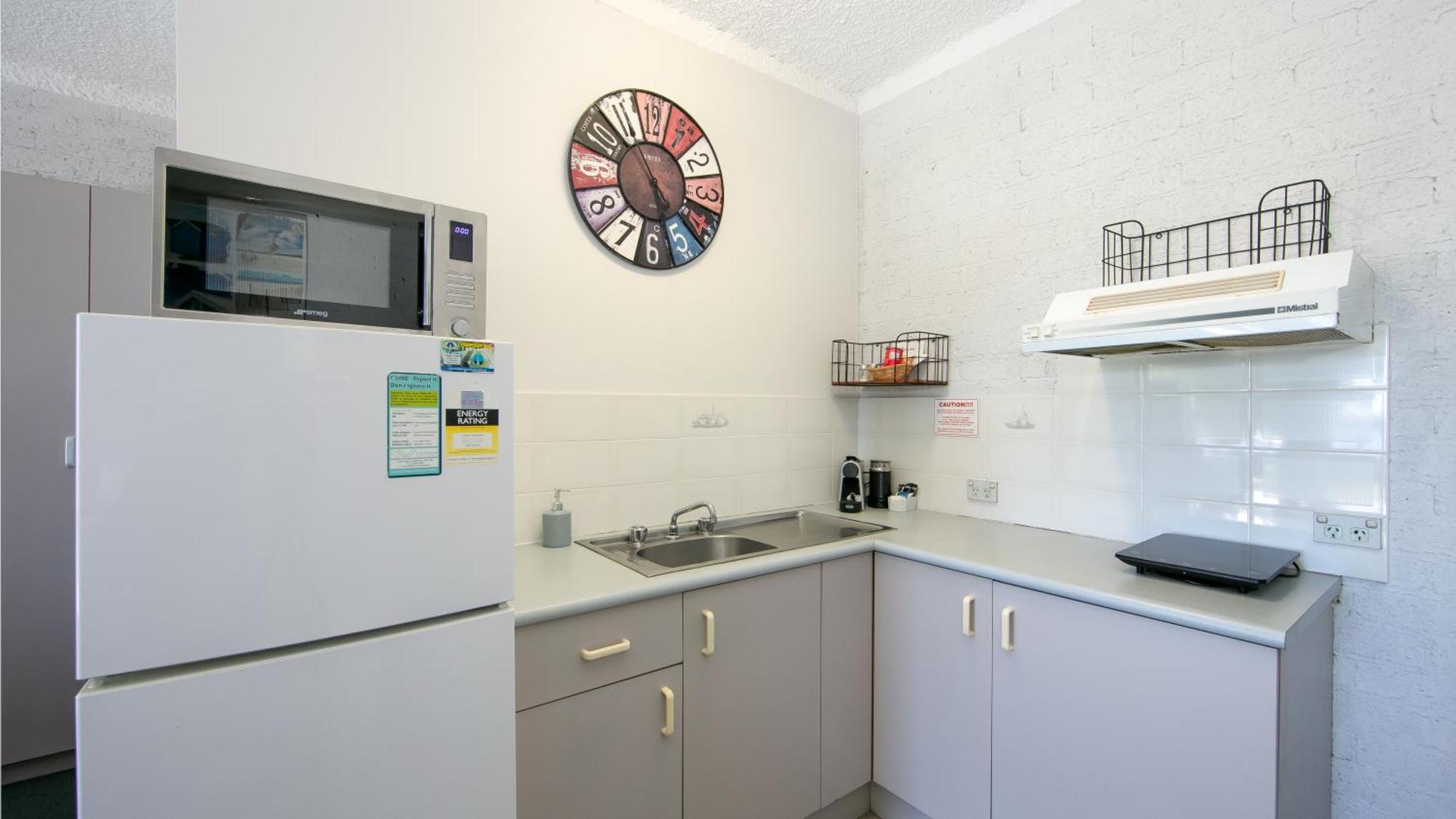 Moby Dick Waterfront Resort Motel Yamba Exterior foto