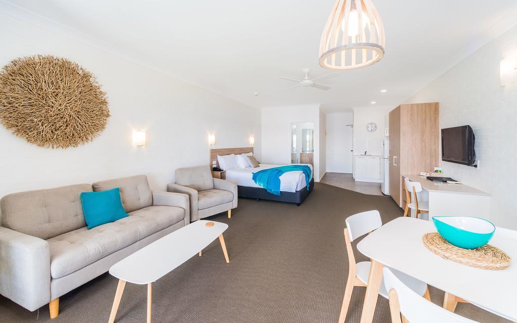 Moby Dick Waterfront Resort Motel Yamba Exterior foto
