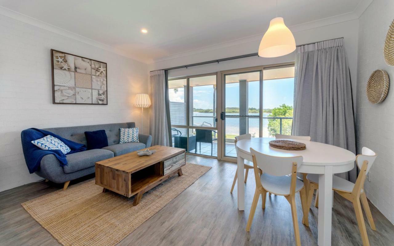 Moby Dick Waterfront Resort Motel Yamba Exterior foto